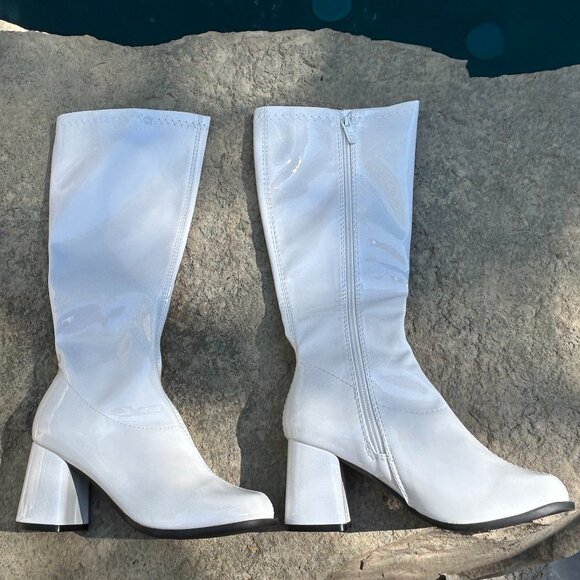 Ellie White Heeled Boots - Picture 1 of 14